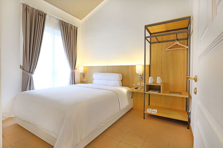 Room 14 of 81