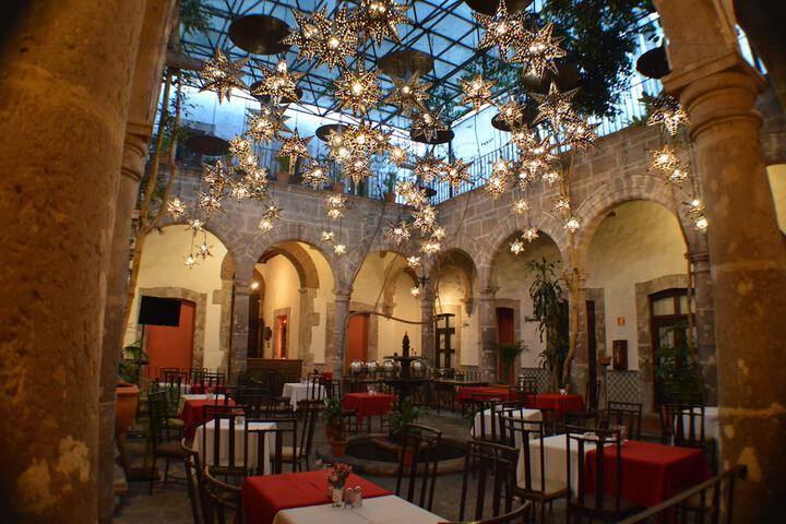 Breakfast area