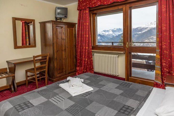 Room 16 of 39