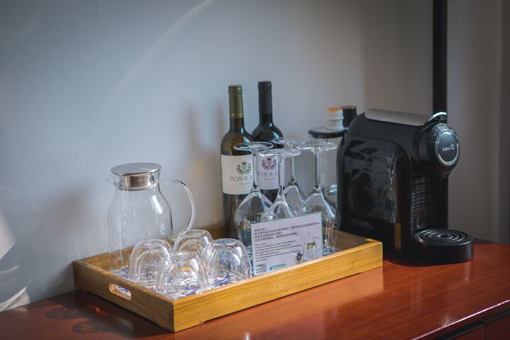 Breakfast/Coffee Service 21 of 124