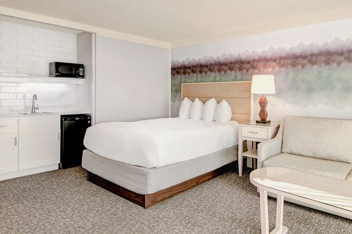 Room 13 of 101