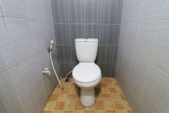 Room 4 of 18