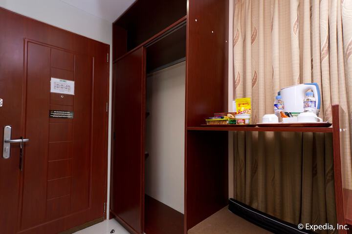 Room 26 of 47