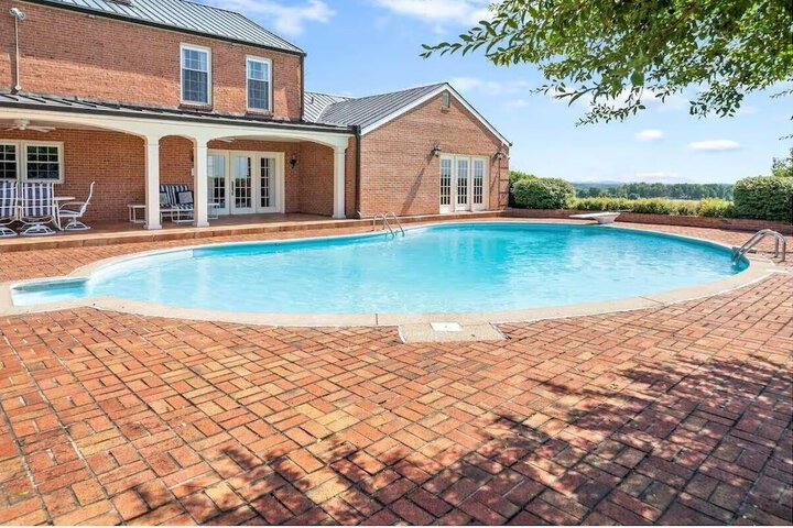 Photo of Oak Hill House Pool