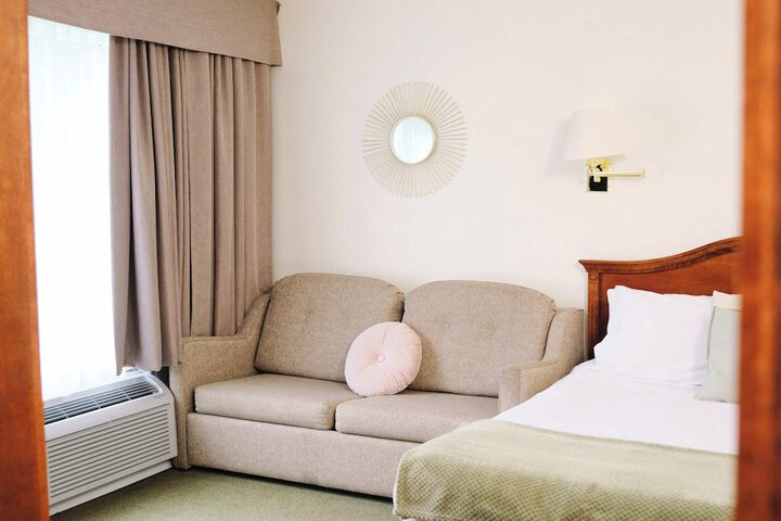 Room 21 of 54