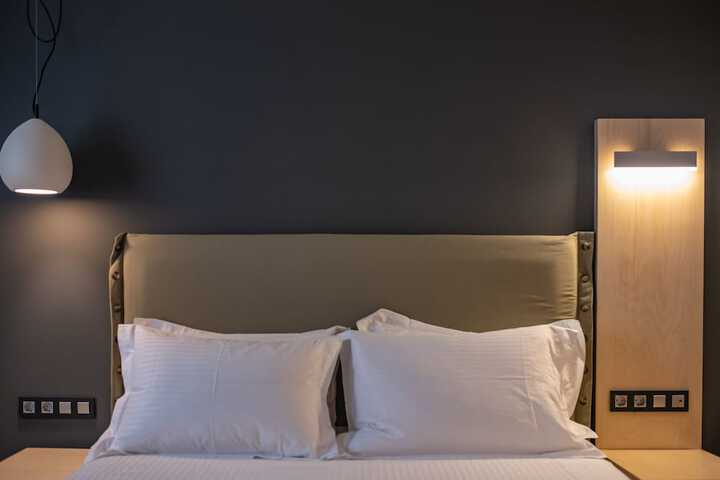 Room 54 of 102