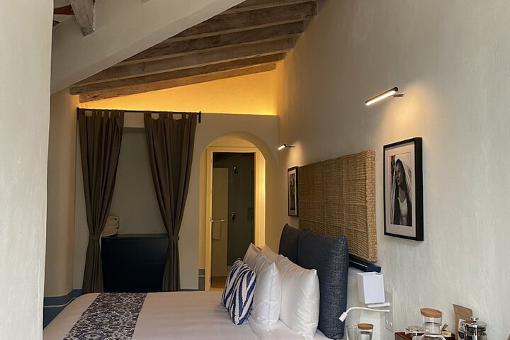 Room 12 of 144