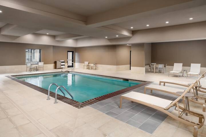 Pools & Facilities