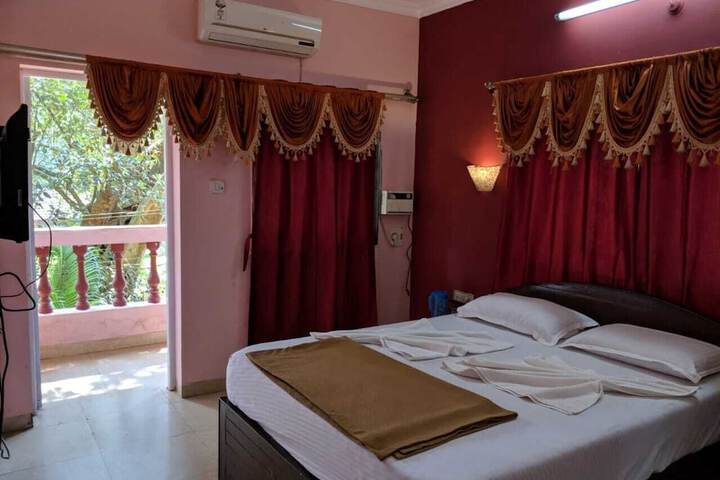 Room 4 of 29