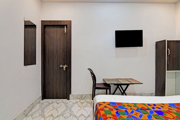 Room 8 of 26