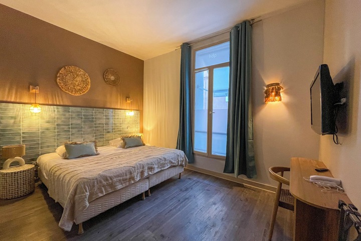 Room 28 of 59