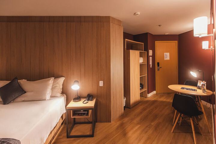 Room 21 of 50