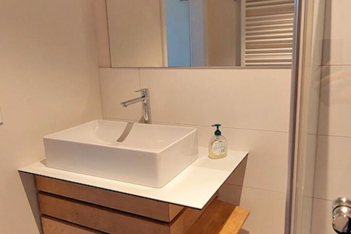 Room 42 of 67