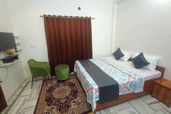 Room 15 of 69