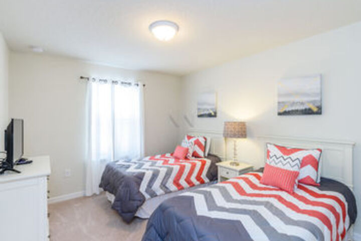 Room 342 of 687
