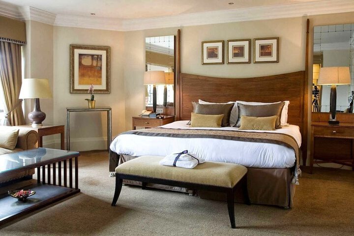 Room 16 of 74