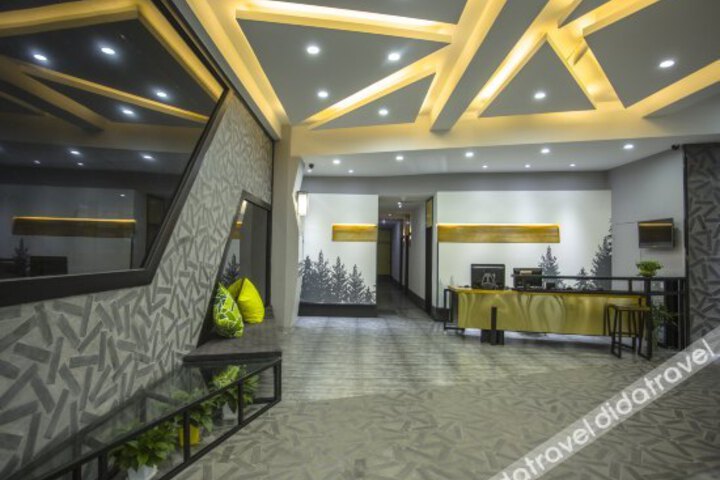 Sanding Hotel