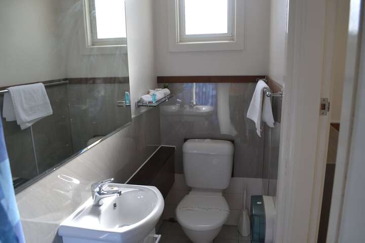 Room 30 of 46