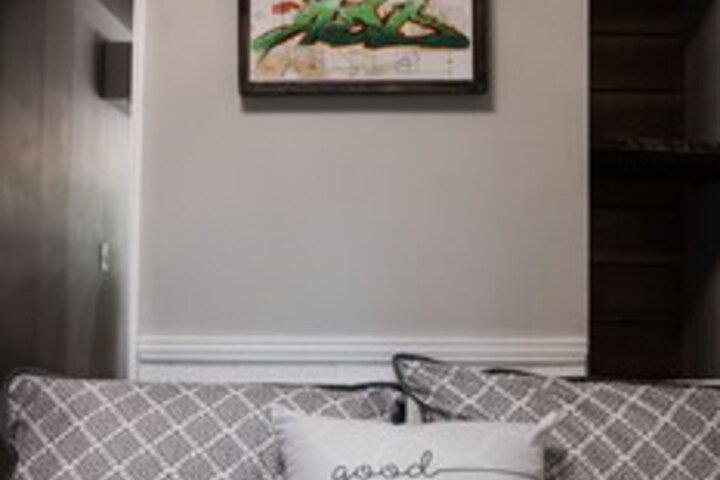 Room 158 of 204