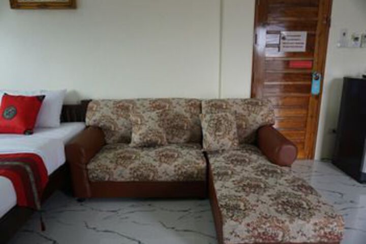 Room 44 of 49
