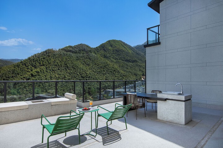 Terrace/Patio 75 of 143