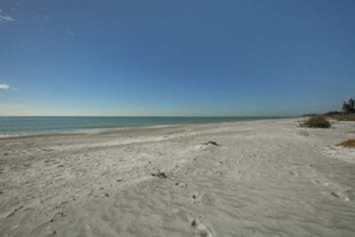 Beach 43 of 225