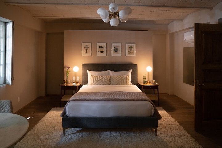 Room 5 of 40