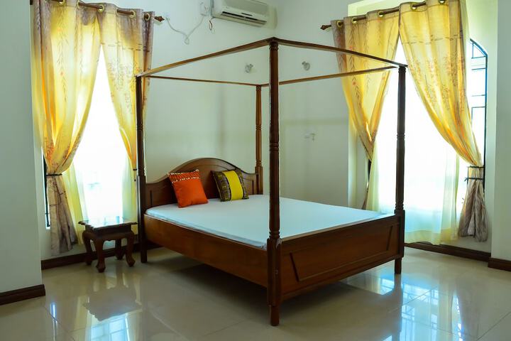 Room 5 of 39