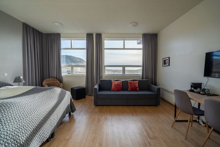 Room 30 of 64