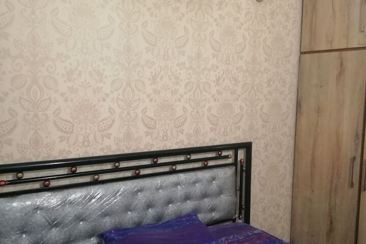 Room 2 of 3