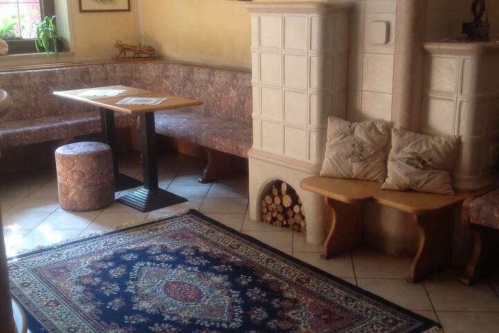 Entrance & Lobby