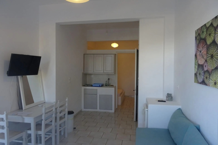 Room 3 of 17