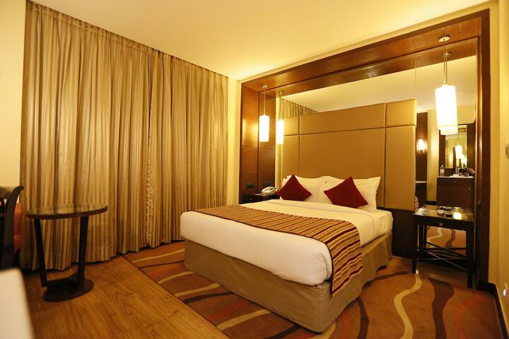 Room 10 of 52