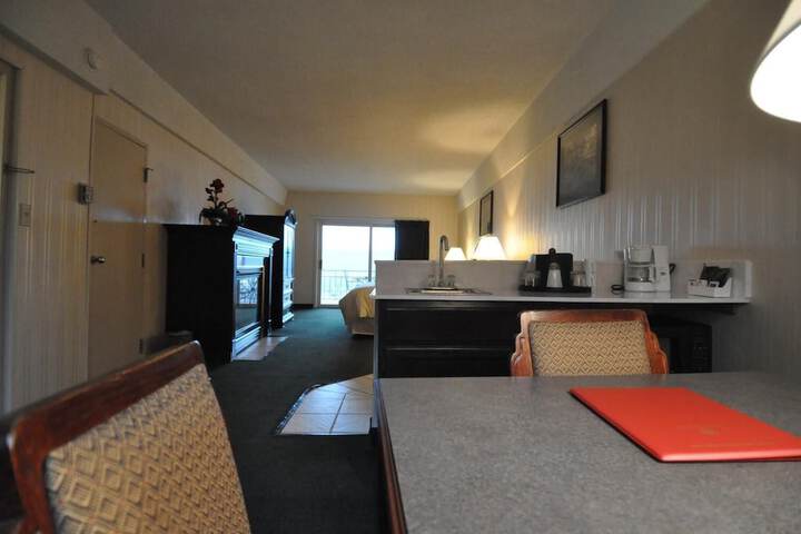 Room 15 of 34