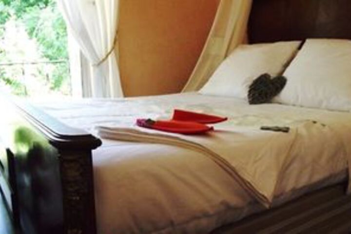 Room 8 of 27