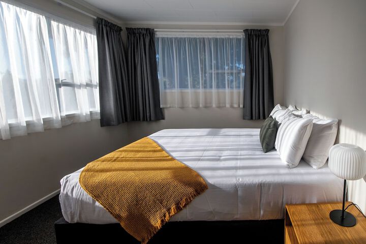 Room 28 of 107