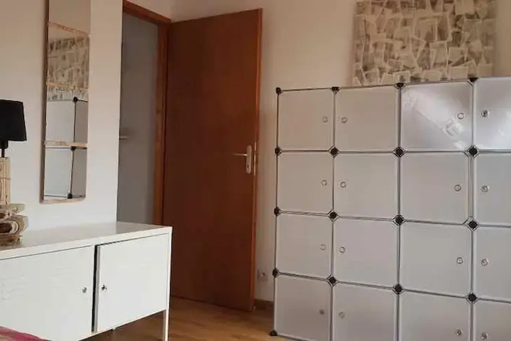 Room 4 of 14