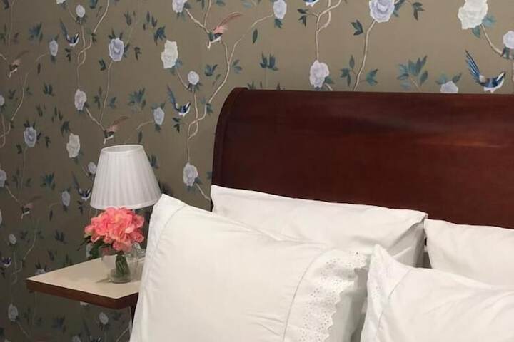 Room 21 of 49