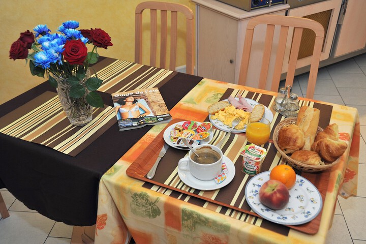 Breakfast area