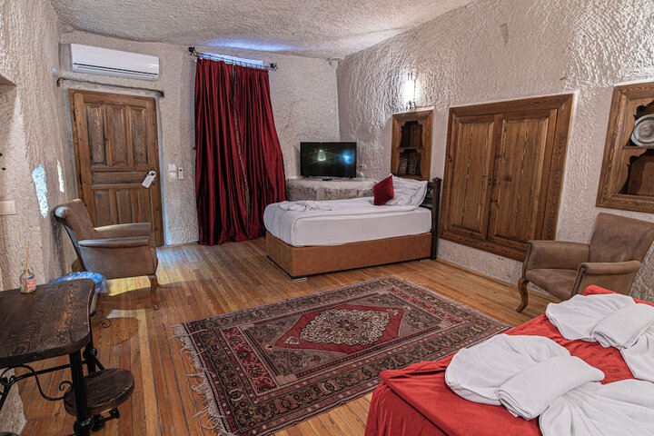 Room 15 of 127