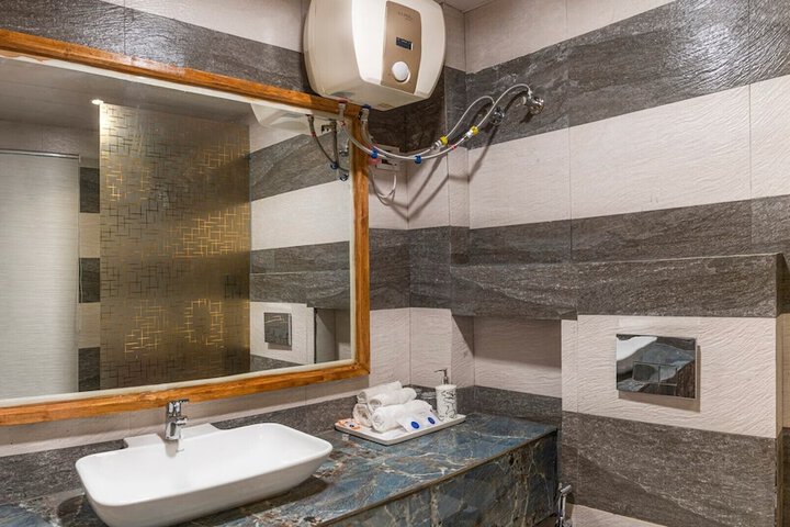 Room 20 of 48