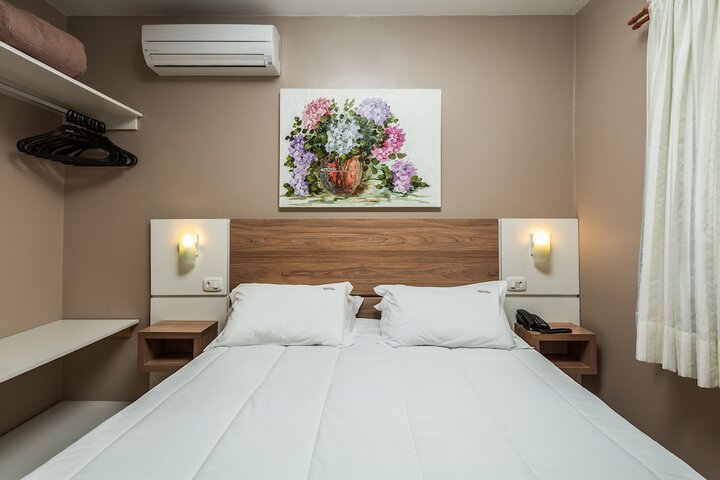 Room 20 of 122