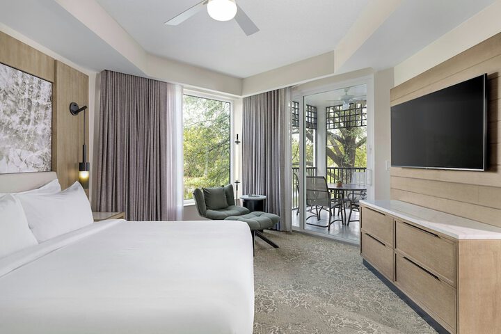Room 8 of 31