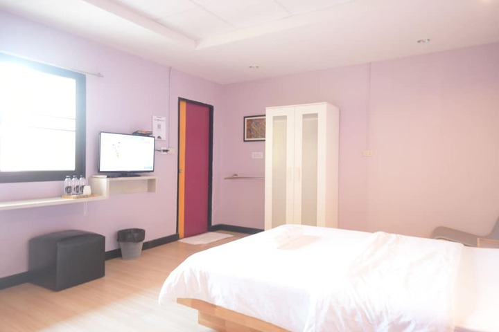Room 16 of 49