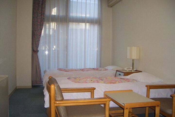Room 6 of 41