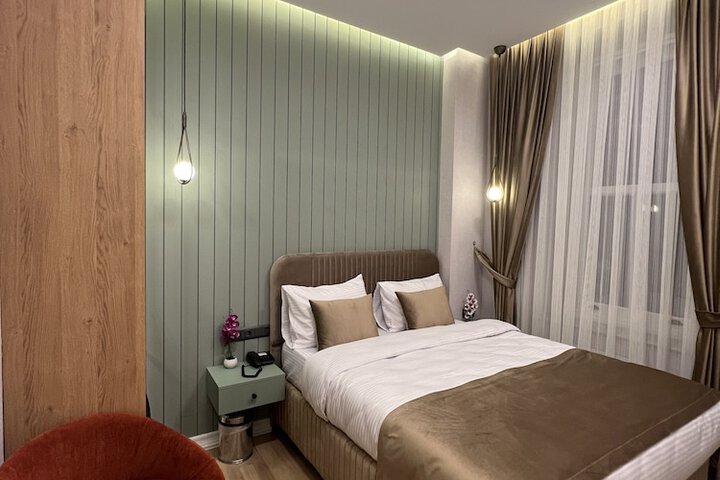 Room 14 of 47