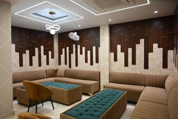 Hotel Interior 4 of 22