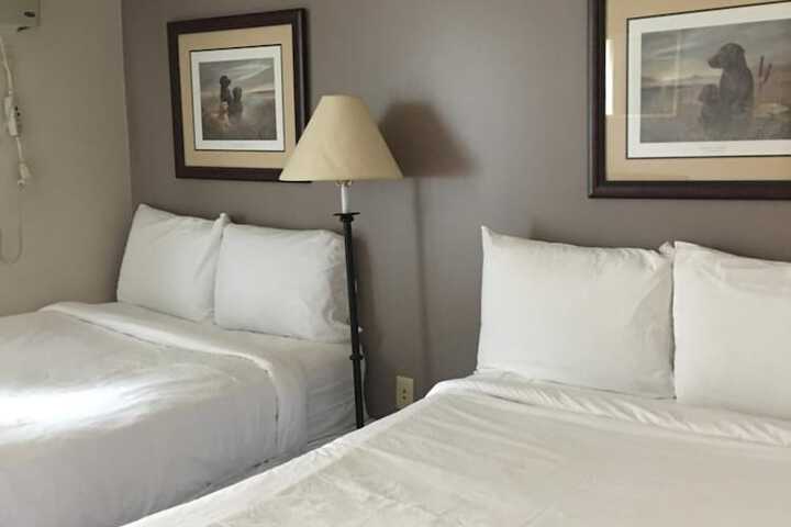 Room 8 of 38
