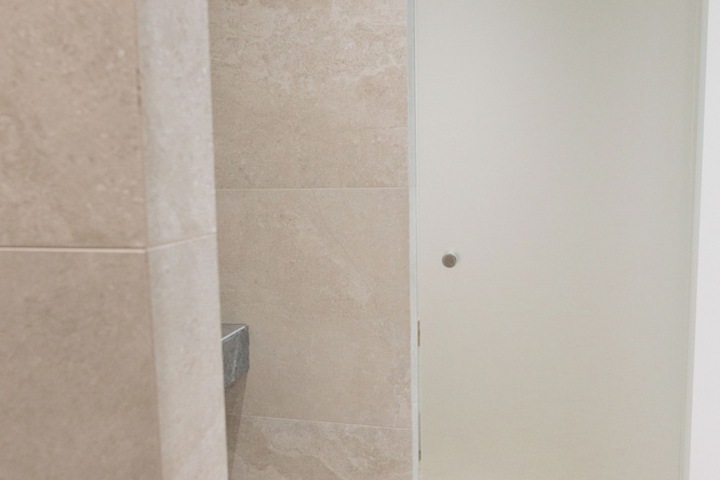Room 121 of 172