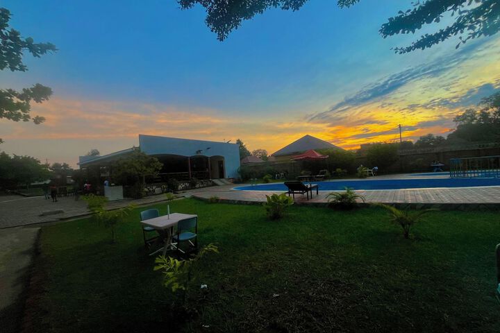 Pool 34 of 66
